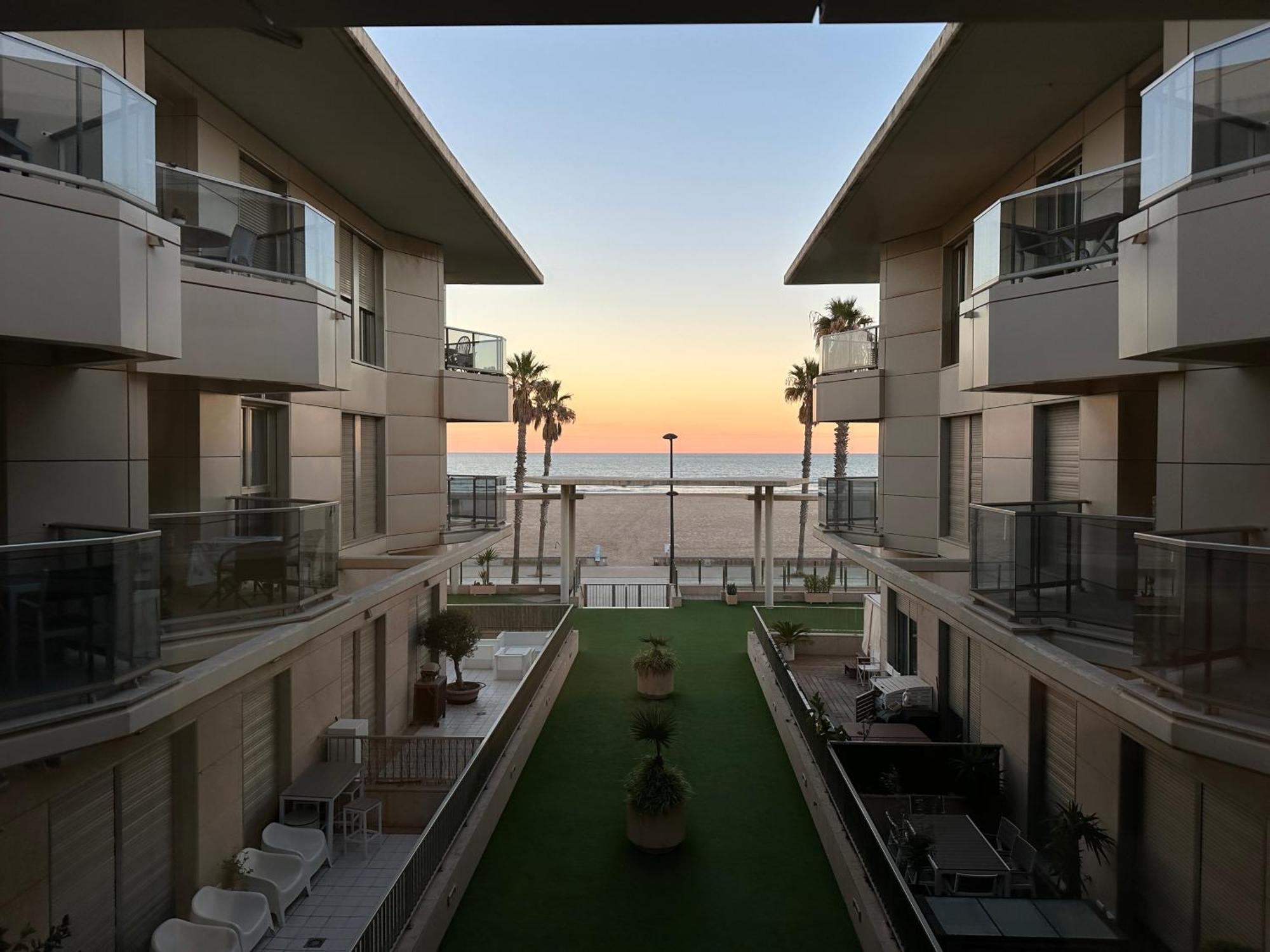 Reinapart Patacona Beach 40 Valencia Exteriör bild
